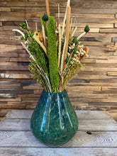 Afbeelding in Gallery-weergave laden, Fidrio groene vaas met droogboeket