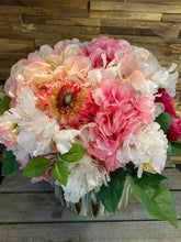 Afbeelding in Gallery-weergave laden, Rastelipot met zijdebloemen xl