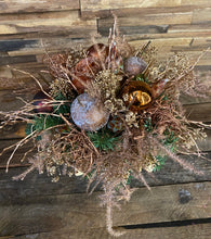 Afbeelding in Gallery-weergave laden, kerststuk met brons en goud