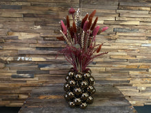 Afbeelding in Gallery-weergave laden, Keramieken vaas met bollen brons (rode en gouden droogbloemen)