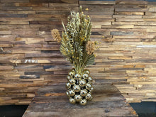 Afbeelding in Gallery-weergave laden, keramieken vaas met bollen goud (gouden droogbloemen)