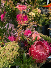 Afbeelding in Gallery-weergave laden, Veldboeket met Protea
