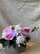 Afbeelding in Gallery-weergave laden, Artificiël bloemstuk L roze en witte tinten
